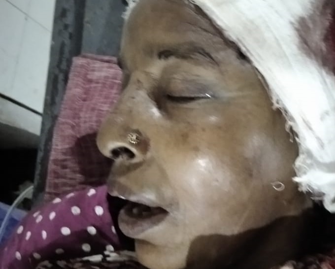 দৌলতপুরে চাচীকে কু পি য়ে হ ত্যা 